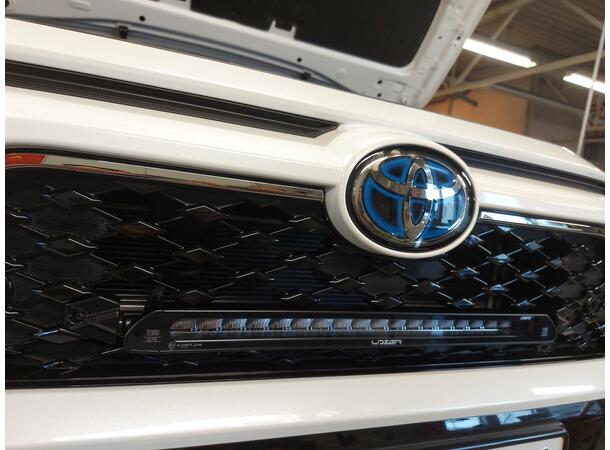 Lazer® Grillkit med Linear 18 ELITE Til Toyota  RAV4 Plug-in hybrid 