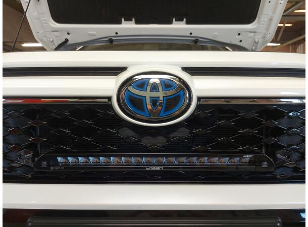 Lazer® Grillkit med Linear 18 ELITE Til Toyota  RAV4 Plug-in hybrid 