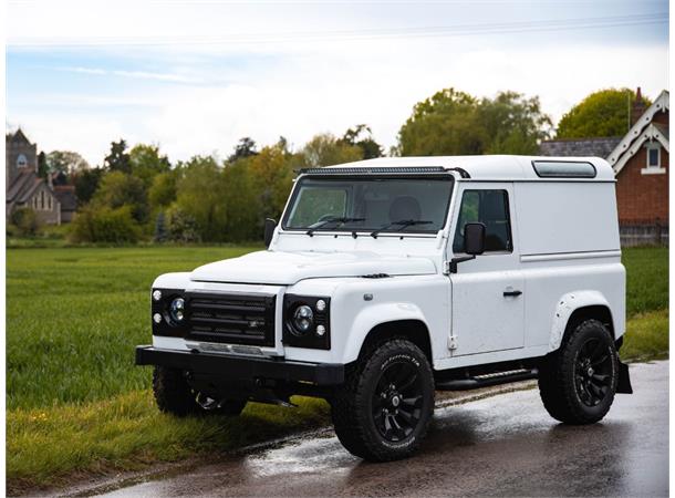Lazer® Roof Kit med Lazer Linear 48 Til Land Rover Defender 83-16 u/rails