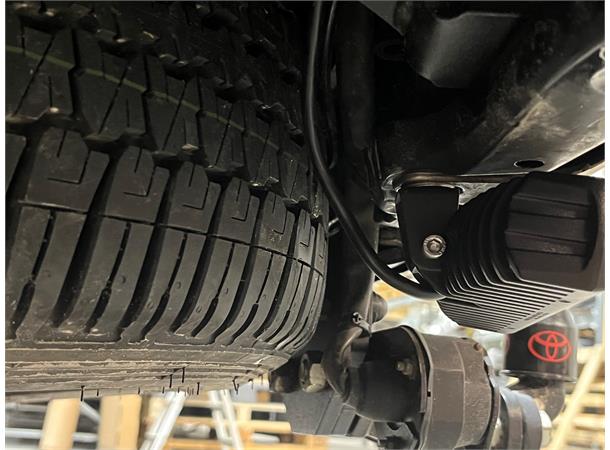 Ryggelys pakke, 2 lamper slim Tiil Land Cruiser 150, med kabelsett