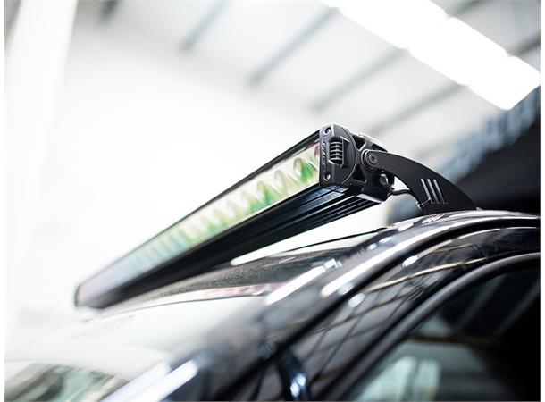 Lazer® Roof Kit med Lazer Linear 42 Til Toyota Hilux 15+ uten rails