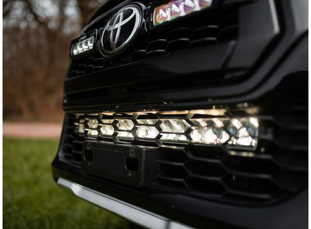 Lazer® integrasjon frontfanger Triple-R 16 til  Hilux 2017+ 