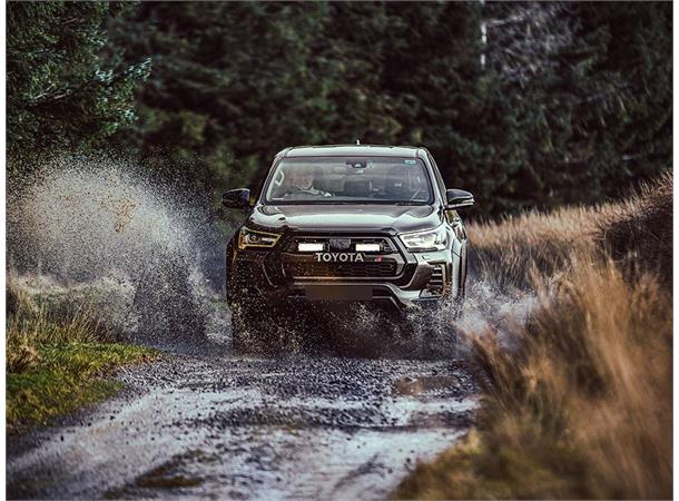 Lazer® Grillkit med Triple-R 750 ELITE Hilux GR Sport 2022+
