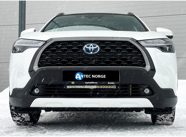 Grillkit med Linear 18 ELITE Toyota Corolla Cross 2022- 