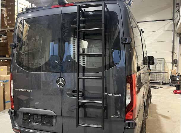 Frontrunner Stige Universal / Medium Universal strige for mont Lavt tak.