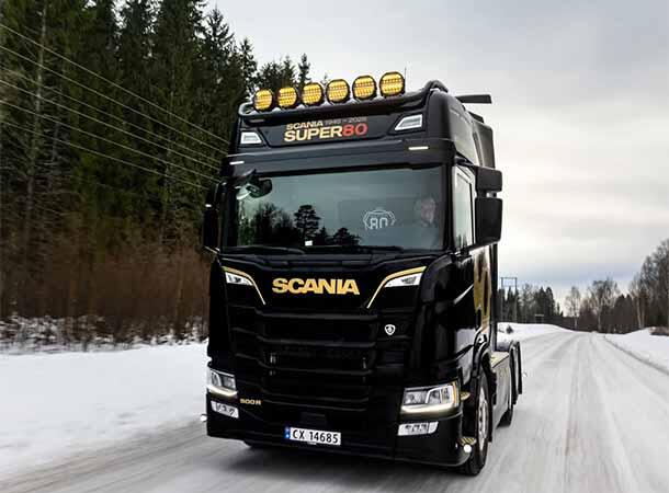 Lazer Sentinel 9 Elite PL2 DT-4 SCANIA SUPER 80.  DT-4 Sort. 