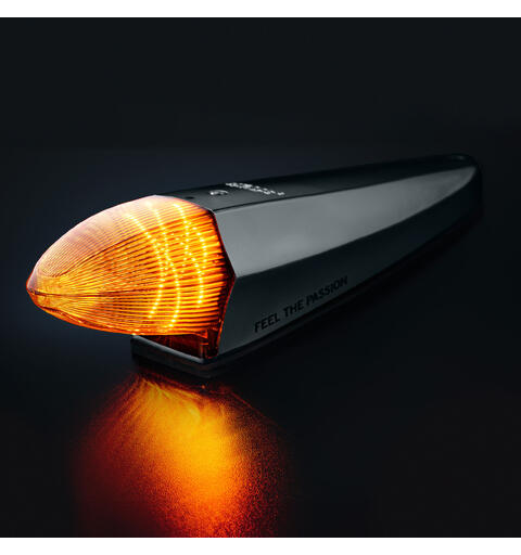 Strands Black Bullet Torpedo Light