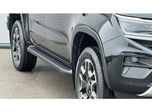 Turtle Sapphire Stigtrinn Sort Ford Ranger/Amarok 4 dører 2023- 