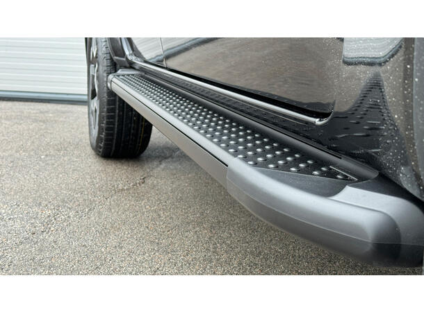 Turtle Sapphire Stigtrinn Sort Ford Ranger/Amarok 4 dører 2023-