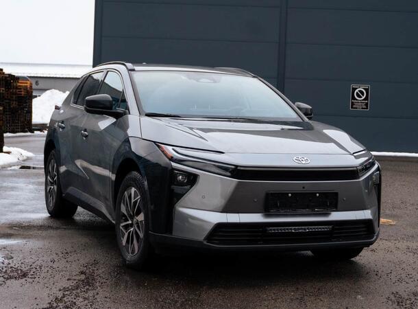 Grillkit med Glide 18 Elite Toyota BZ4X 2025- 