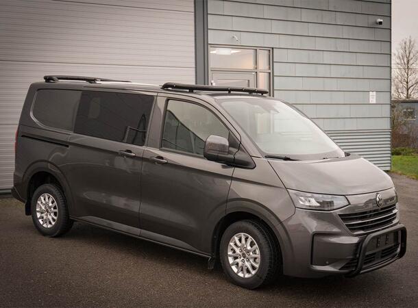 Antec® Fremre Takbøyle sort med lys Til VW Transporter T7 
