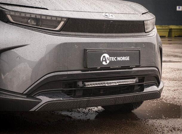 Grillkit med Lazer Glide 18 Elite Med Canbus. Toyota Urban Cruiser 2025- 