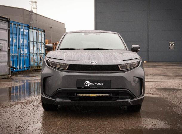 Grillkit med Lazer Glide 18 Elite Med Canbus. Toyota Urban Cruiser 2025- 