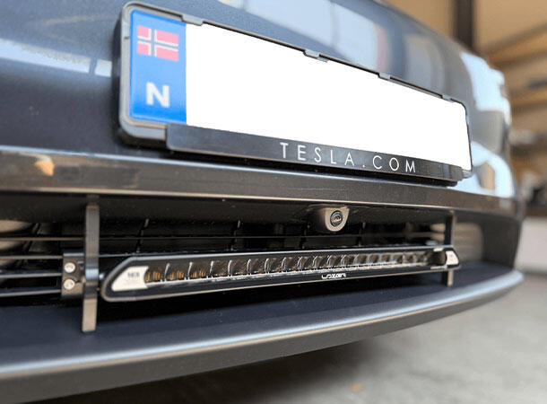 Lyspakke med Lazer Linear 18 Elite+ Til Tesla model Y Juniper 2024- 