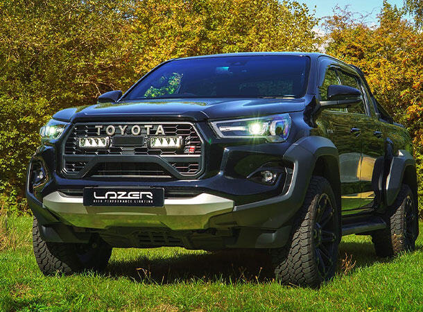 Lazer® Grillkit med Triple-R 750 ELITE Hilux GR Sport II 2025+ med Canny Canbus
