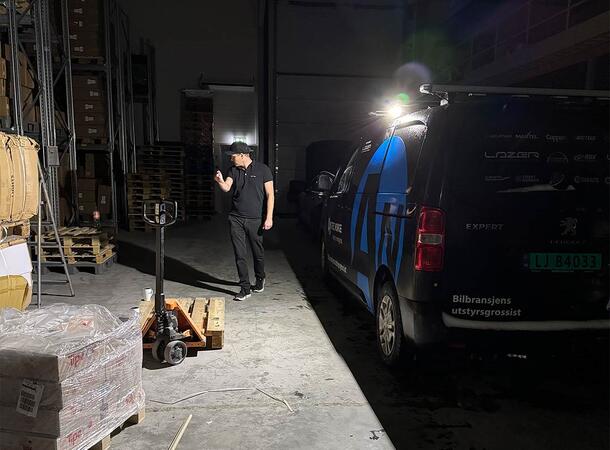 XG Dual 180 Varsellys og arbeidslys 180°. Til Tak 