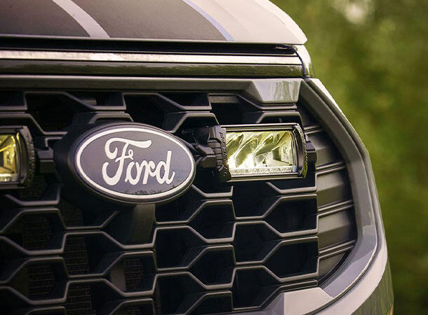 Lazer® Grillkit med Triple-R 750 Beacon Til Ford Transit Custom Sport 2024+