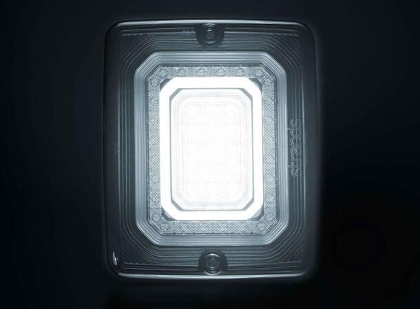 Strands FOR9T Illusion Baklampe 2 Funksjoner. Ryggelys/Tåkelys. 10-40V 