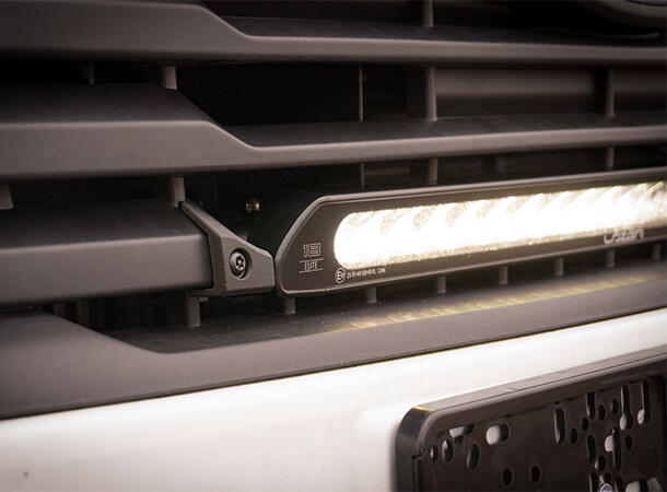 Grillkit med Linear18 Elite Transit Courier 2023- 