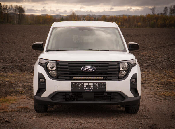 Grillkit med Linear18 Elite Transit Courier 2023- 