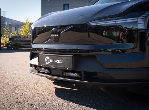 Grillkit med 2 stk. Lazer Linear 6 ELITE Til Volvo EX30 med Modernum Canbus 