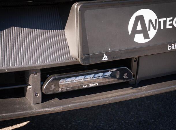 Grillkit med 2 stk. Lazer Linear 6 ELITE Til Volvo EX30 med Modernum Canbus 