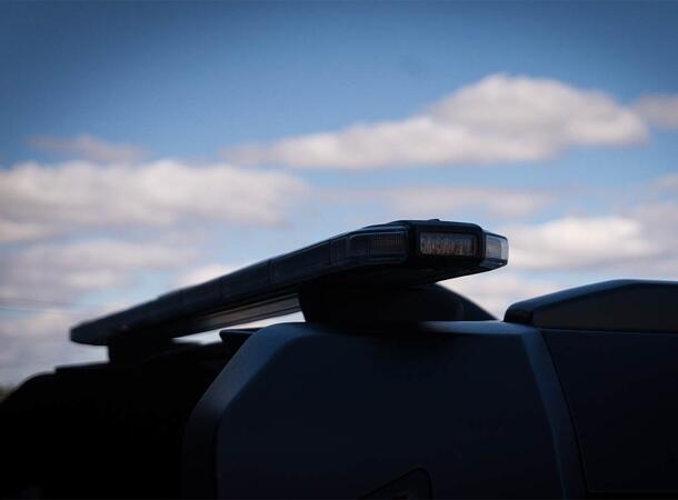 Varselbjelke 360° bolt on Til KGM MUsso EV 2024- 