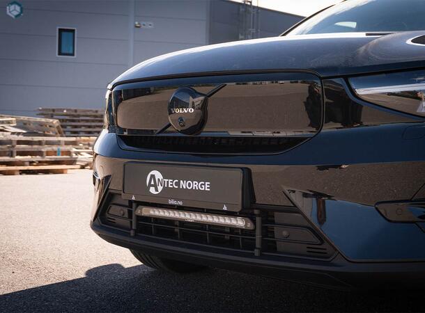 Grillkit med Lazer Linear 18 ELITE Til Volvo EX40 2024- med Modernum Canbus 