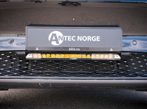 Grillkit med Lazer Linear 18 ELITE+ Til Xpeng G6 2024- 