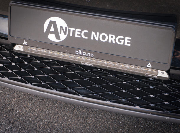 Grillkit med Lazer Linear 18 ELITE+ Til Xpeng G6 2024- 