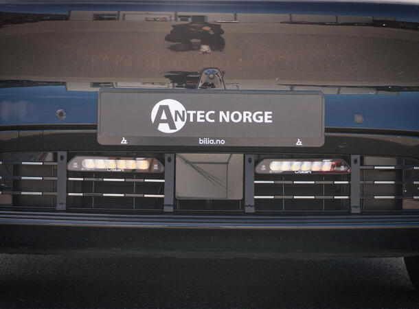 Grillkit med 2 stk. Lazer Linear 6 ELITE Til Xpeng G9 2021- 