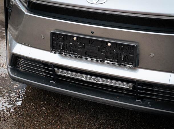 Grillkit med Glide 18 Elite Matrix Canbus - Toyota BZ4X 2025- 