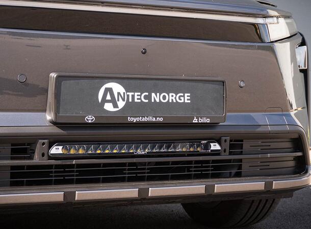 Grillkit med Linear 18 ELITE+ Uten Canbus - Toyota BZ4X Touring 2026- 