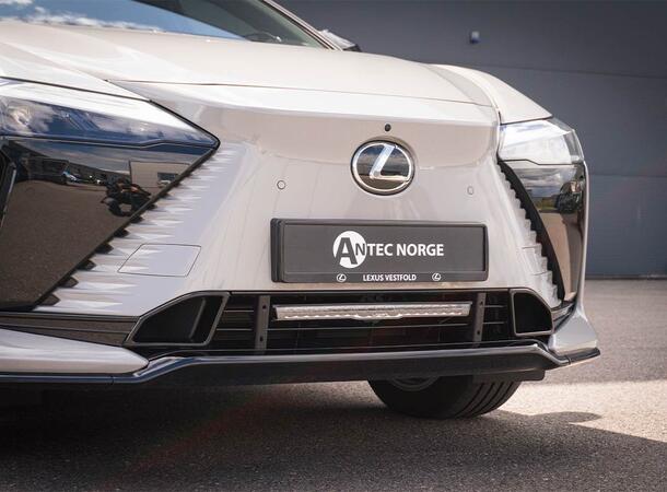 Grillkit med Glide 18 Std Uten Canbus. Lexus RZ 550e 2025- 