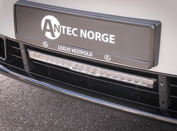 Grillkit med Glide 18 Std Med XBB. Lexus RZ 550e 2025- 