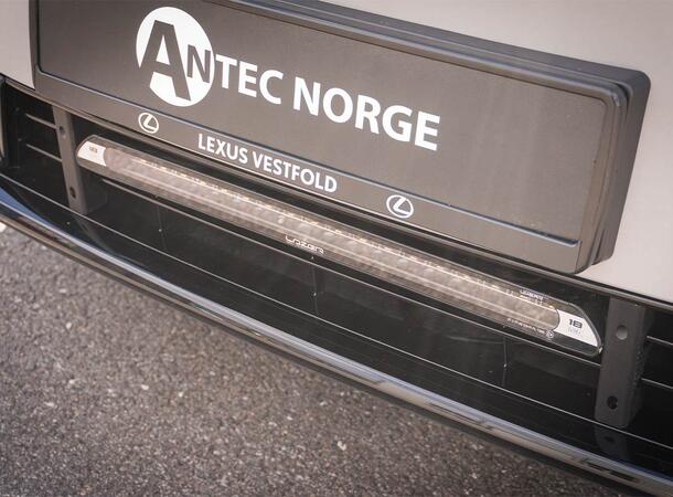 Grillkit med Linear 18 ELITE+ Med XBB. Lexus RZ 550e 2025- 
